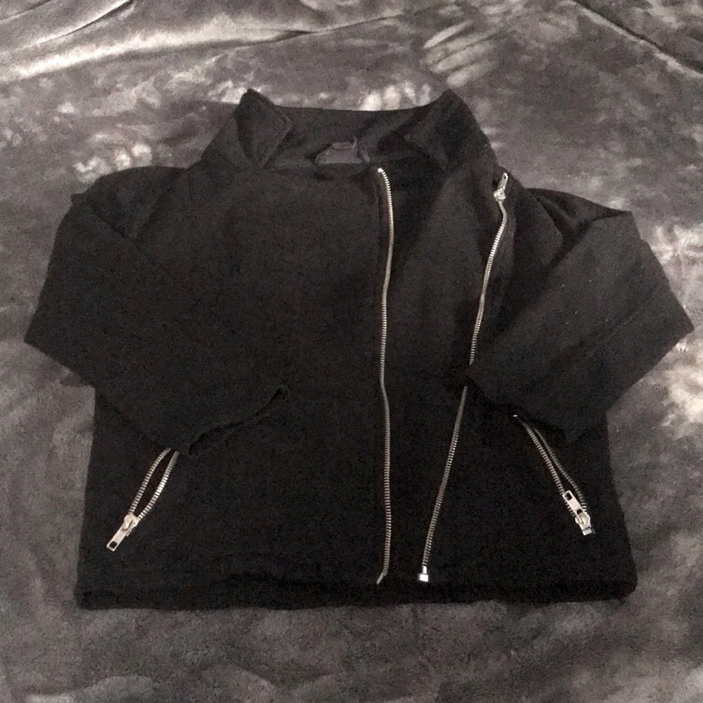 A black jacket from Forever